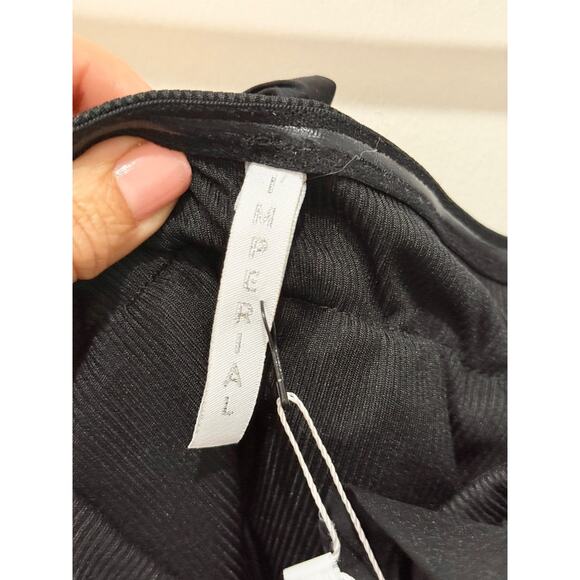 Imperial Sleeveless Ribbed Stretchy Camisole w/ Ruffle Trim Black Women's Size M - Picture 3 of 5